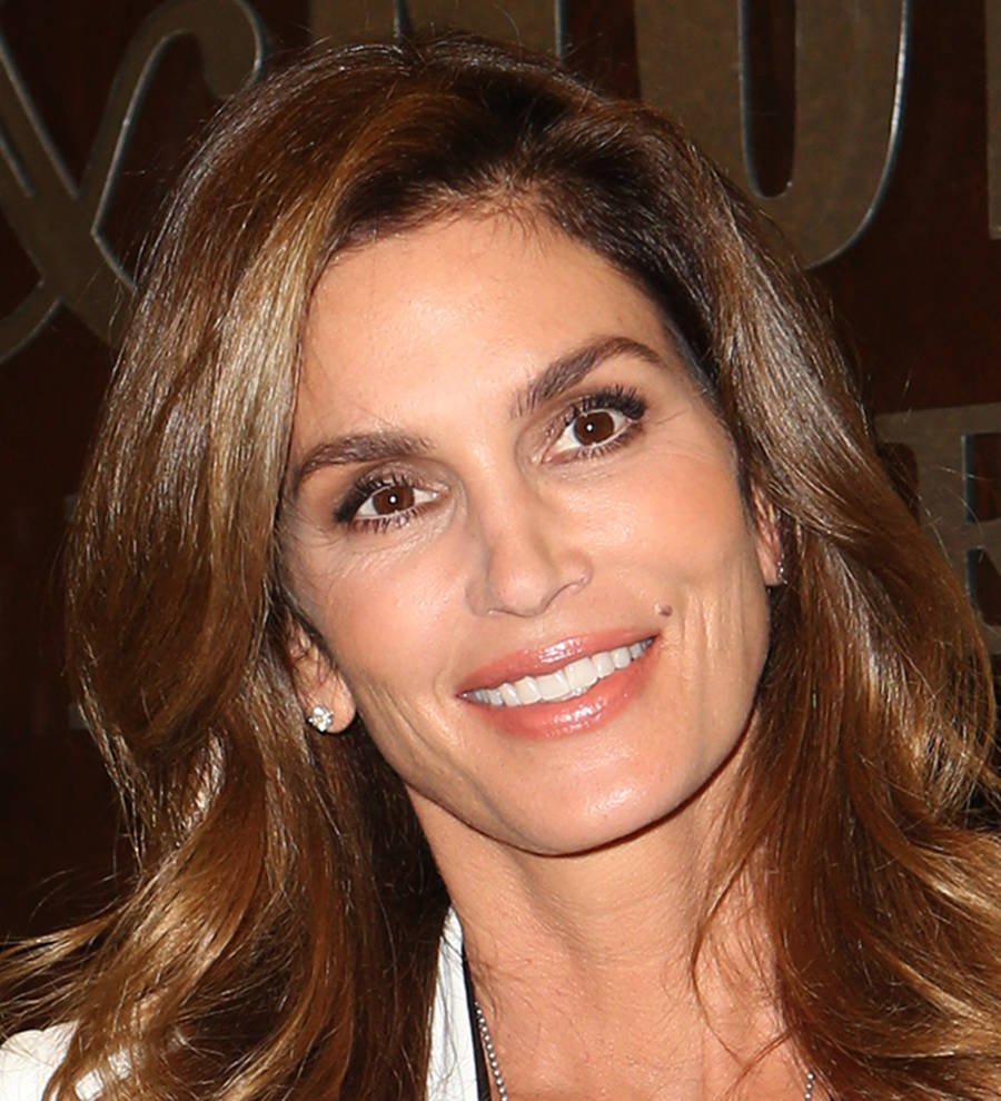 Cindy Crawford relives early modeling years through daughter Kaia