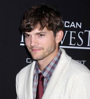 Ashton Kutcher full of praise for former stepdaughter's anti-bullying essay