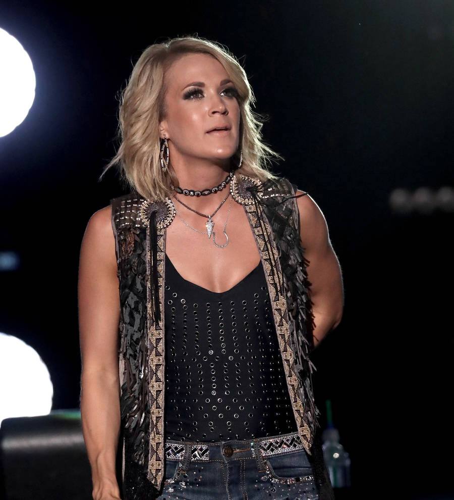 Carrie Underwood: 'Being a working mother is not glamorous'