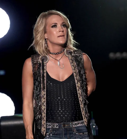 Carrie Underwood: 'Being a working mother is not glamorous'