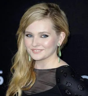 Abigail Breslin: 'A ghost assured me my hospitalised father would be OK'