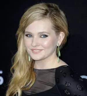 Abigail Breslin: 'A ghost assured me my hospitalised father would be OK'