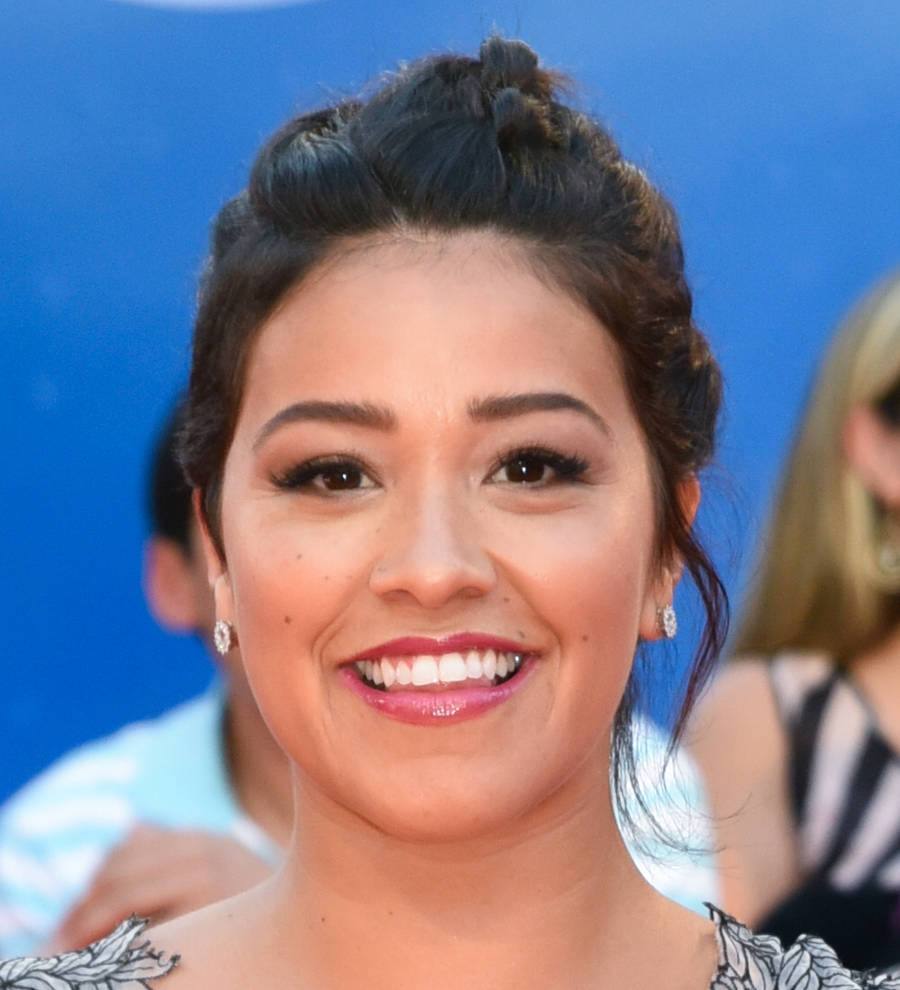 Gina Rodriguez producing new female empowerment awards show
