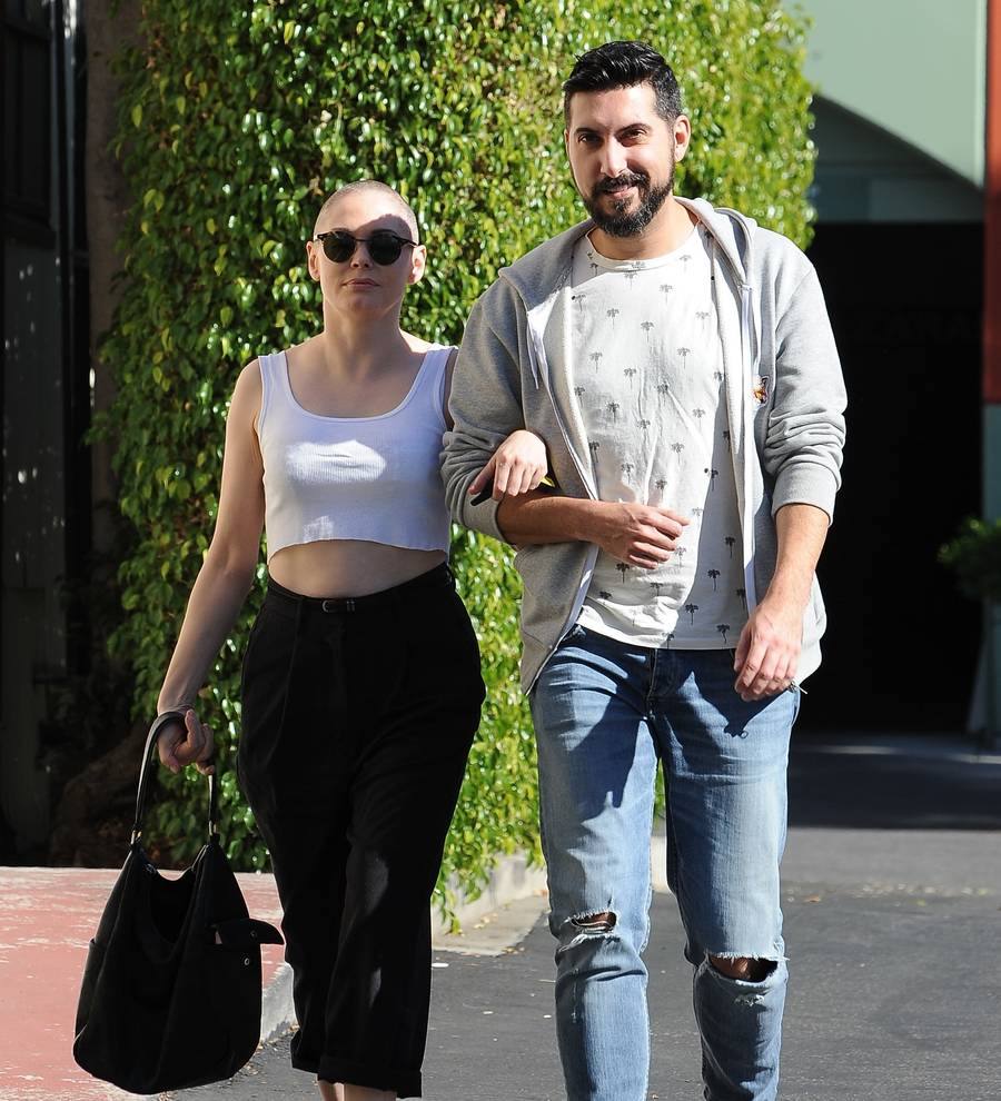 Rose McGowan files for divorce