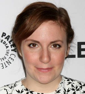 Lena Dunham backs Hillary Clinton for president