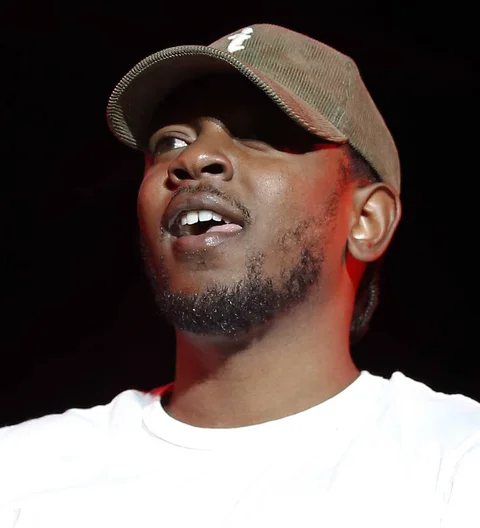 Barack Obama backs Kendrick Lamar to beat Drake in rap battle