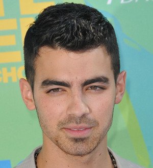 Joe Jonas taking dancing lessons for tour