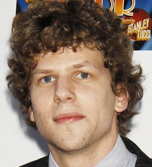 Jesse Eisenberg Hates Reading About Himself