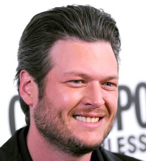 Blake Shelton determined to cut out boozy tweets in 2013