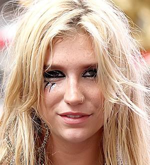 Ke$ha Set for Number One Pop Chart Debut