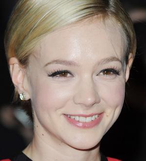 Carey Mulligan thanks Julian Fellowes for acting start