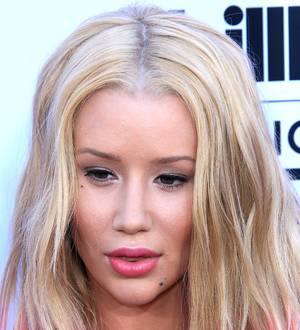 Iggy Azalea feuds with record label over new track