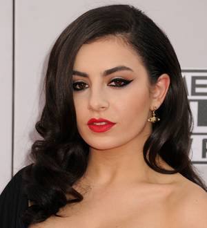 Charli XCX recruited by modelling agency