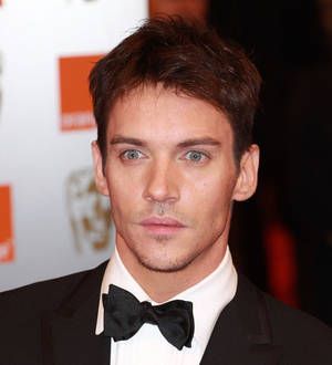 Jonathan Rhys Meyers put off romance by sex scenes