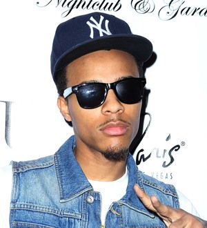 Bow Wow laughs off arrest warrant