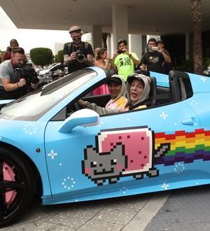 Deadmau5 becomes taxi driver