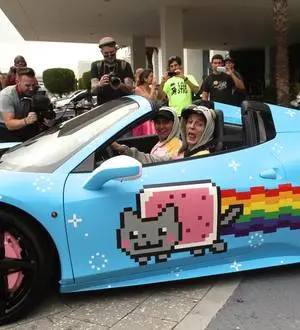 Deadmau5 becomes taxi driver
