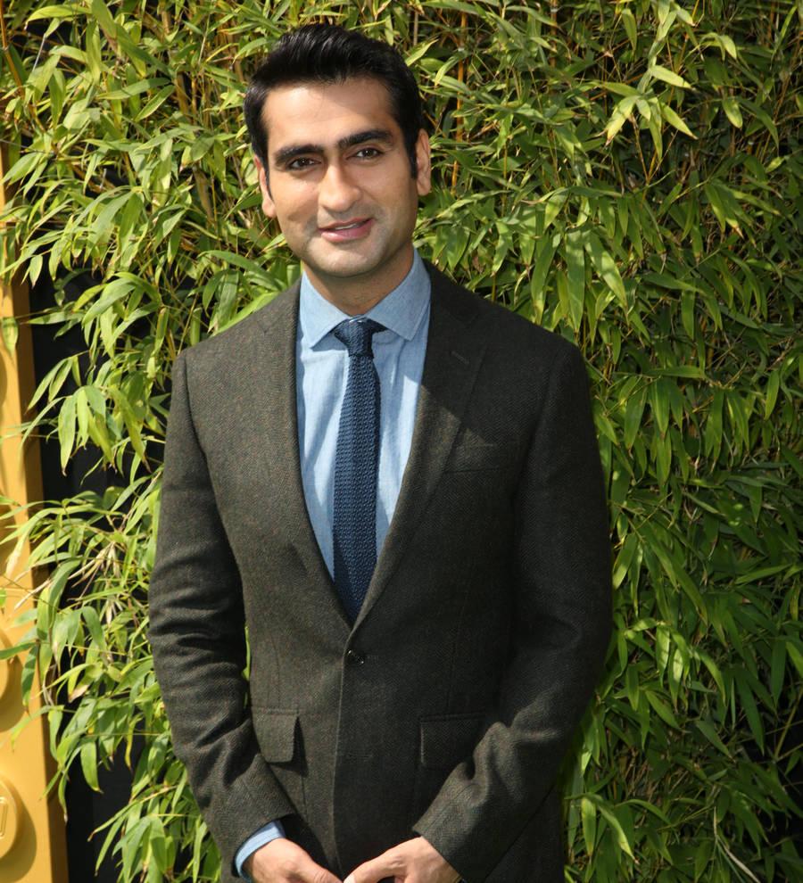 Kumail Nanjiani's early stand-up comedy inspired by Hugh Grant