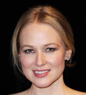 Jewel 'fell in love' with Sean Penn during split from Robin Wright