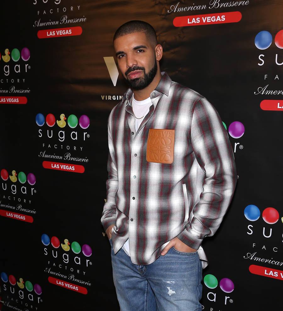 Drake donates 0,000 to Hurricane Harvey relief efforts