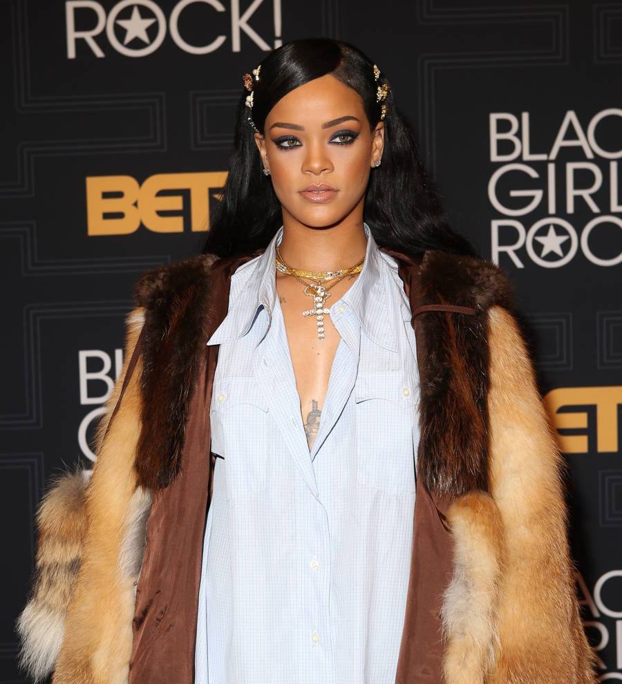 Rihanna lands make-up deal with LVMH