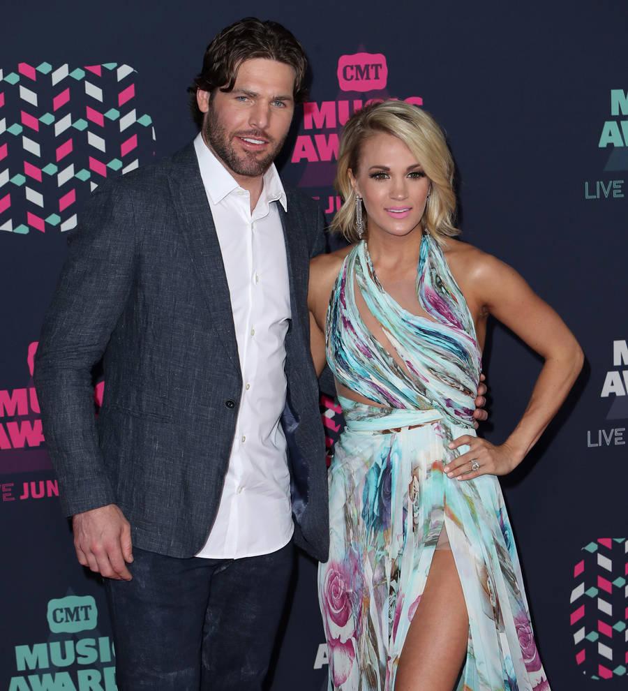 Carrie Underwood surprises husband Mike Fisher before hockey game