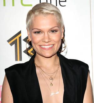 Jessie J creates fan quiz for gig tickets