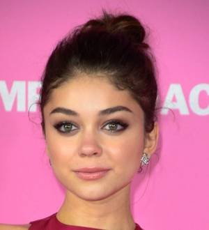 Sarah Hyland fan arrested for groping the actress