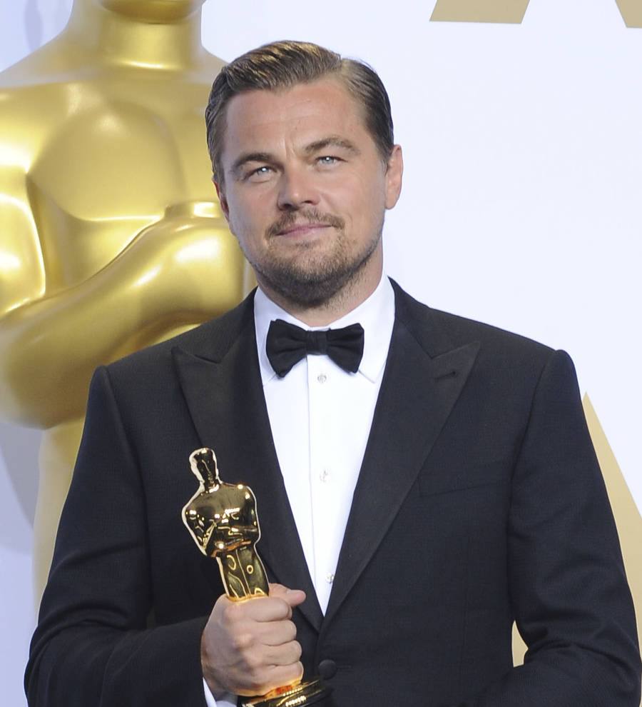 Leonardo DiCaprio auctions off week at his mansion
