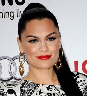 Jessie J applauded for helping bring young fan out of coma