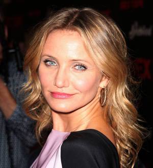 Cameron Diaz cuts short interview over Drew Barrymore jibes