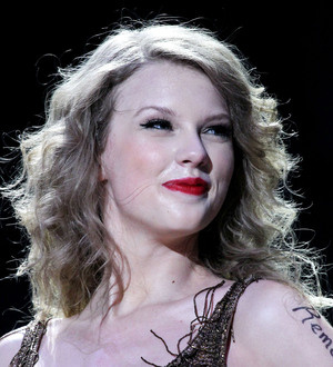Taylor Swift is a history buff on tour