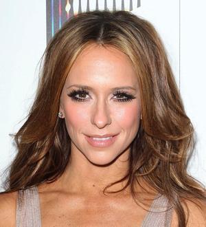 Jennifer Love Hewitt feels like a fool over Levine crush revelation