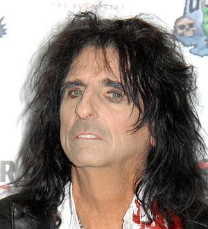 Alice Cooper sees himself in Lady Gaga
