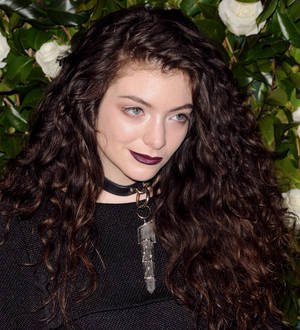 Lorde rules New Zealand Music Awards