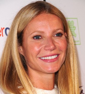 Gwyneth Paltrow & Cameron Diaz form rap duo to poke fun at Chelsea Handler