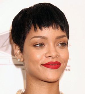 Rihanna's dad gives Chris Brown his blessing to re-date his daughter