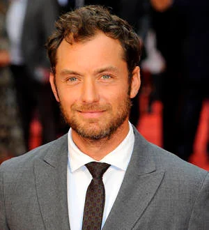 Jude Law dating movie wardrobe assistant - report