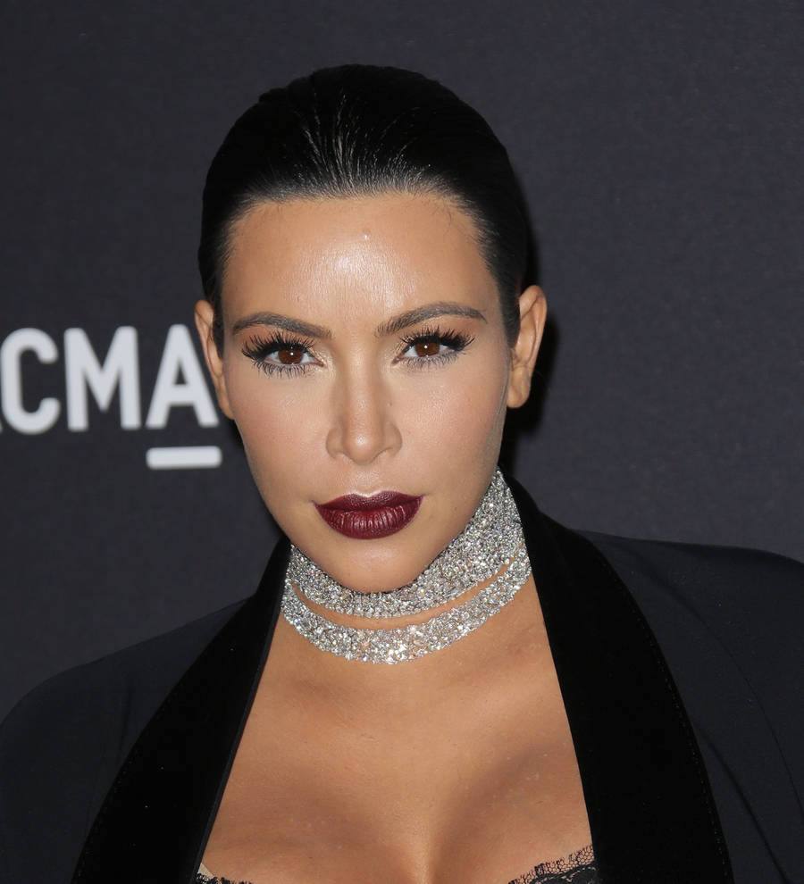 Kim Kardashian sets goals for 2016, wants to learn how to do the splits