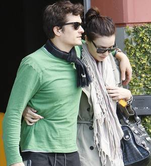 Miranda Kerr Goes Into Labour