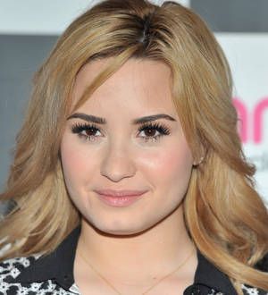 Demi Lovato's father dies