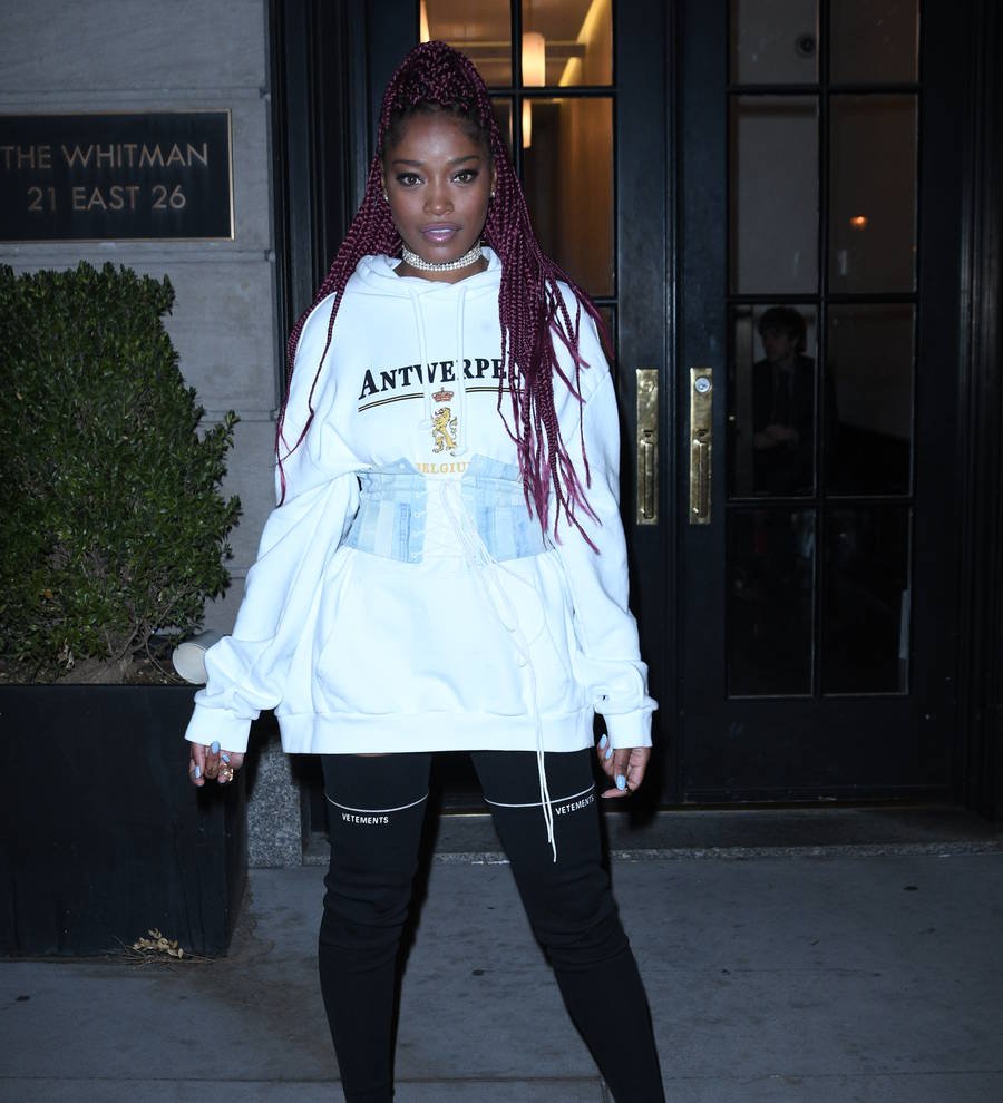 Keke Palmer leads festive flash mob for TV special