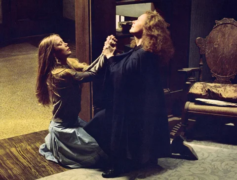 Mike Flanagan Bringing Stephen King's 'Carrie' to Amazon!