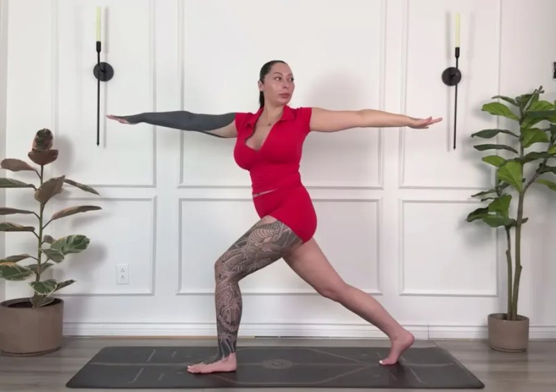 The 5 Best Yoga Teachers on YouTube!