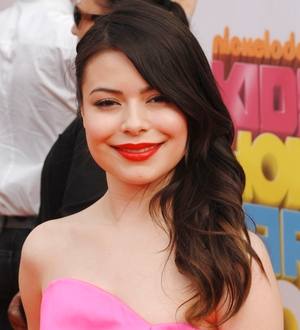 Miranda Cosgrove visits military base