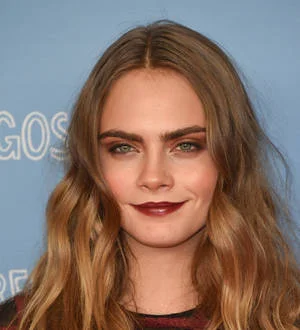 Cara Delevingne: 'I am dating St. Vincent'