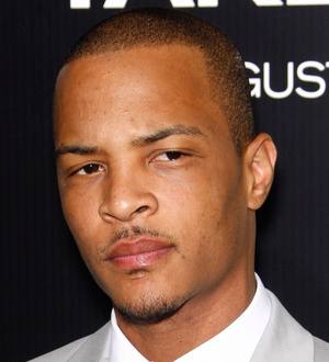 T.I. sponsors bus trip for prisoners' families