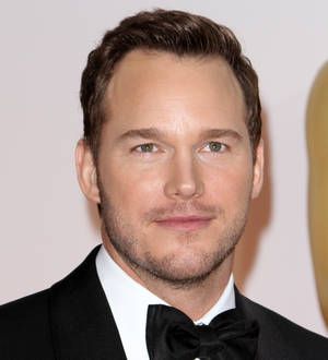 Chris Pratt and Chris Evans make surprise visit to children's hospital