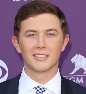 Scotty McCreery urges teens to fight hunger and start food drives