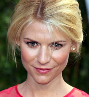 Claire Danes watches Hugh Dancy on TV